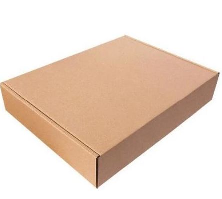 Brązowe pudełko z tektury falistej Kraft do wysyłki