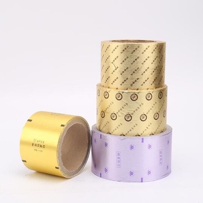 Rolowanie papieru z folii aluminiowej laminowanej kolorowej w rzeźbie do opakowań czekoladowych